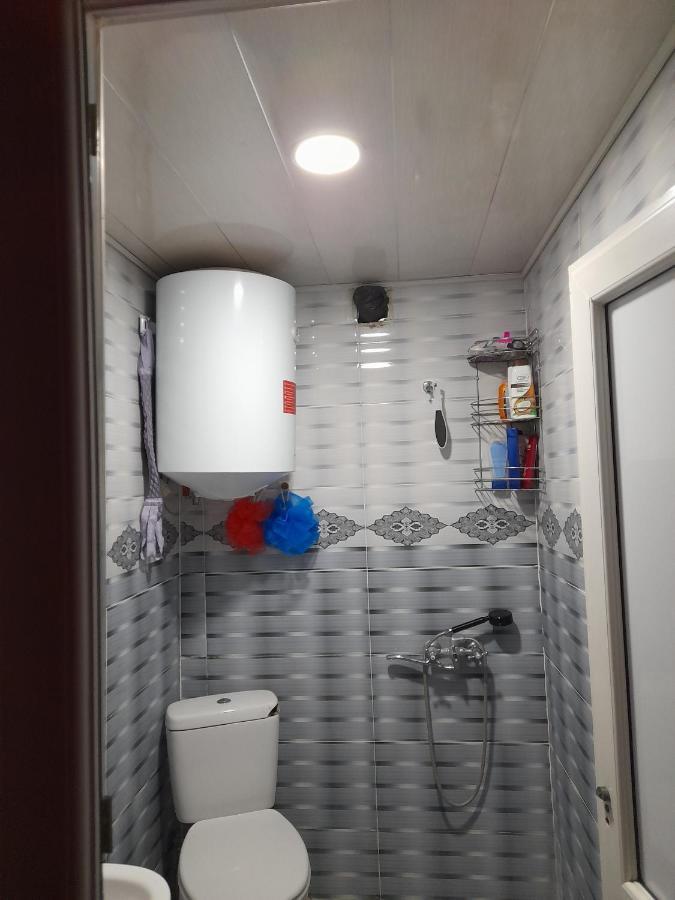 Udabno Naili Hotel Bagian luar foto