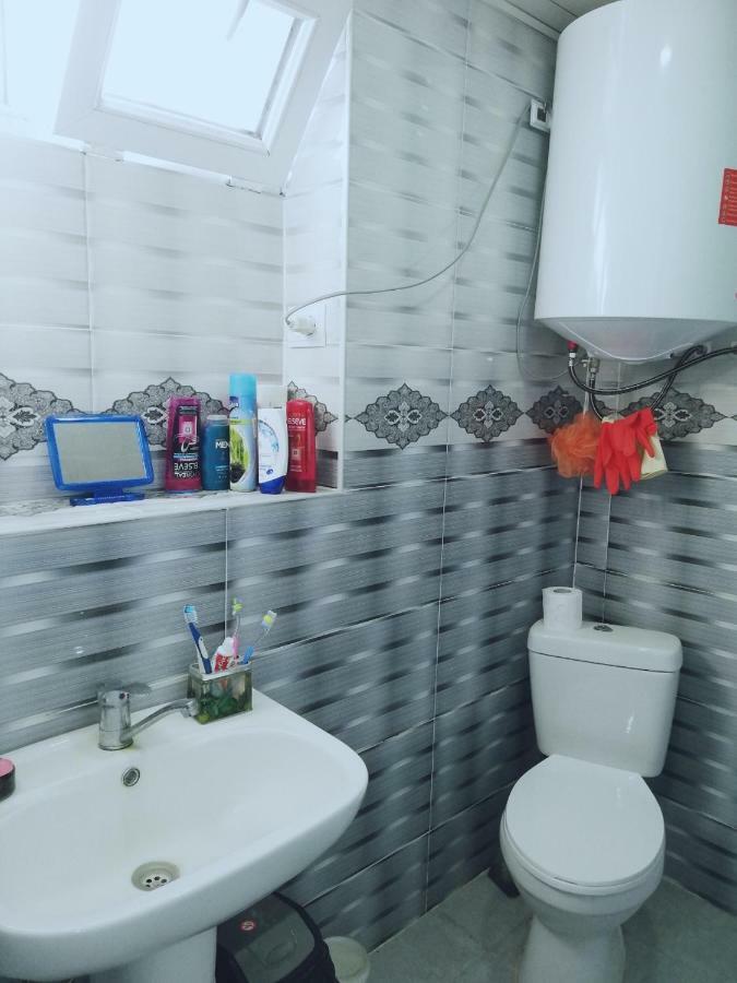 Udabno Naili Hotel Bagian luar foto